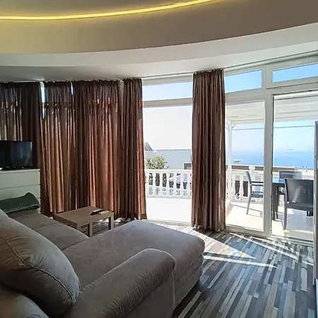 Otel Family Casablanca *