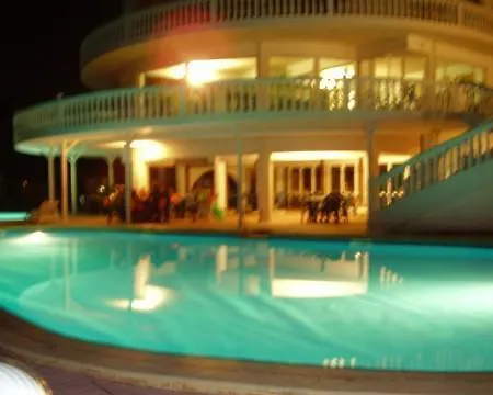 Otel Family Casablanca *